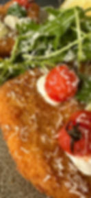 T5 Куриный шницель c томатами (PARMESANLI TAVUK ŞİNİTZEL)