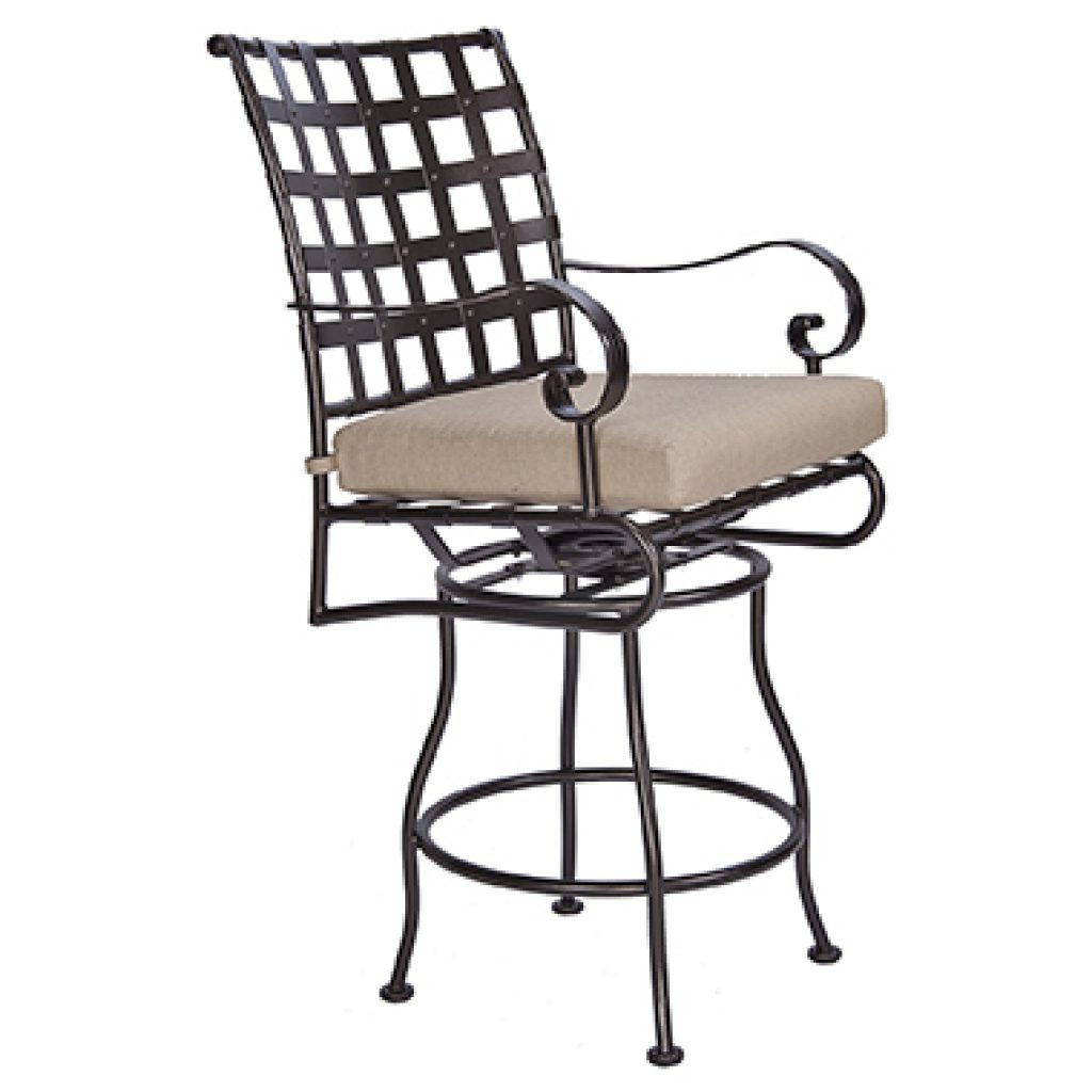 Classico Swivel Counter Stool With Arms
