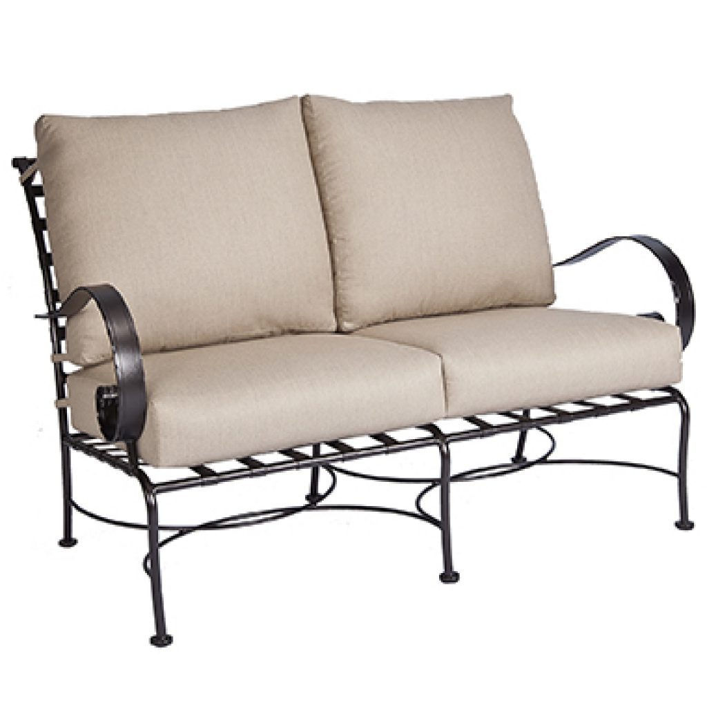 Classico Love Seat