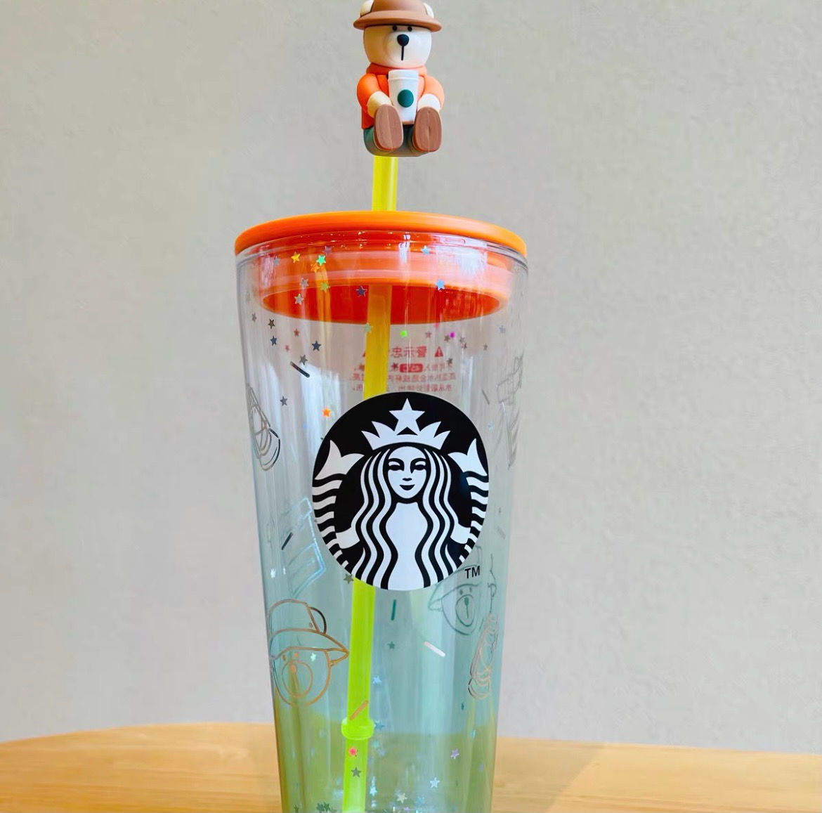 Camping Bear 20oz Glitter Glass Cup