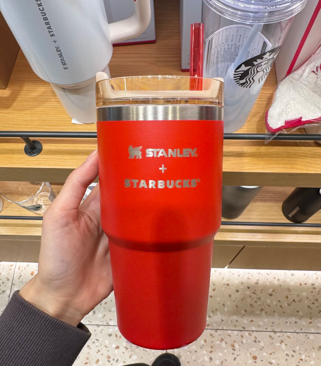 Red Stanley x Starbucks SS Cup Christmas Delight Korea Christmas 2025