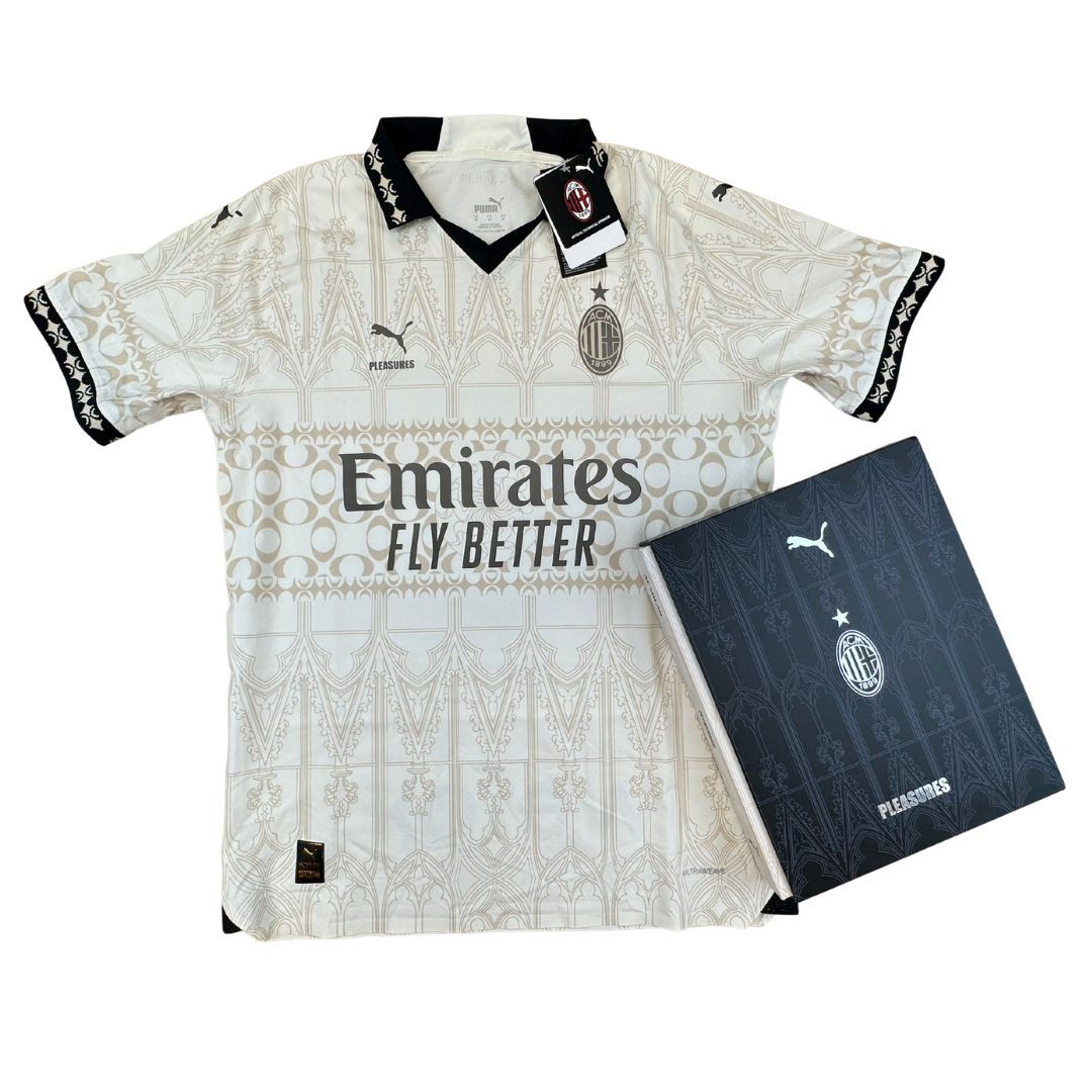 Milan 2023 2024 Fourth Pleasures Tam: M (Nova)