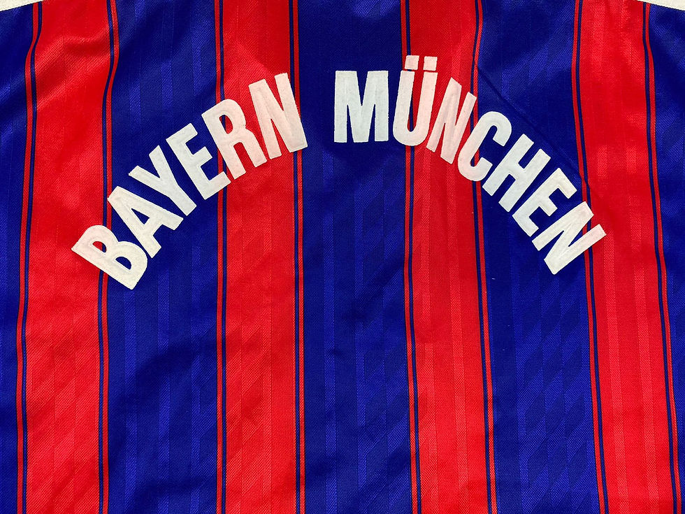 Miniatura: Bayern Munich 1995 1997 Home Tam: G (Nota: 9)