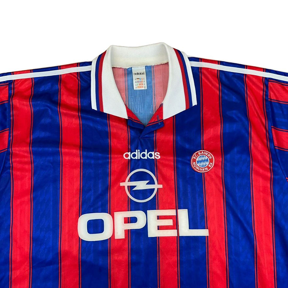 Miniatura: Bayern Munich 1995 1997 Home #18 Klinsmann Tam: 2GG (Nota: 9,5)