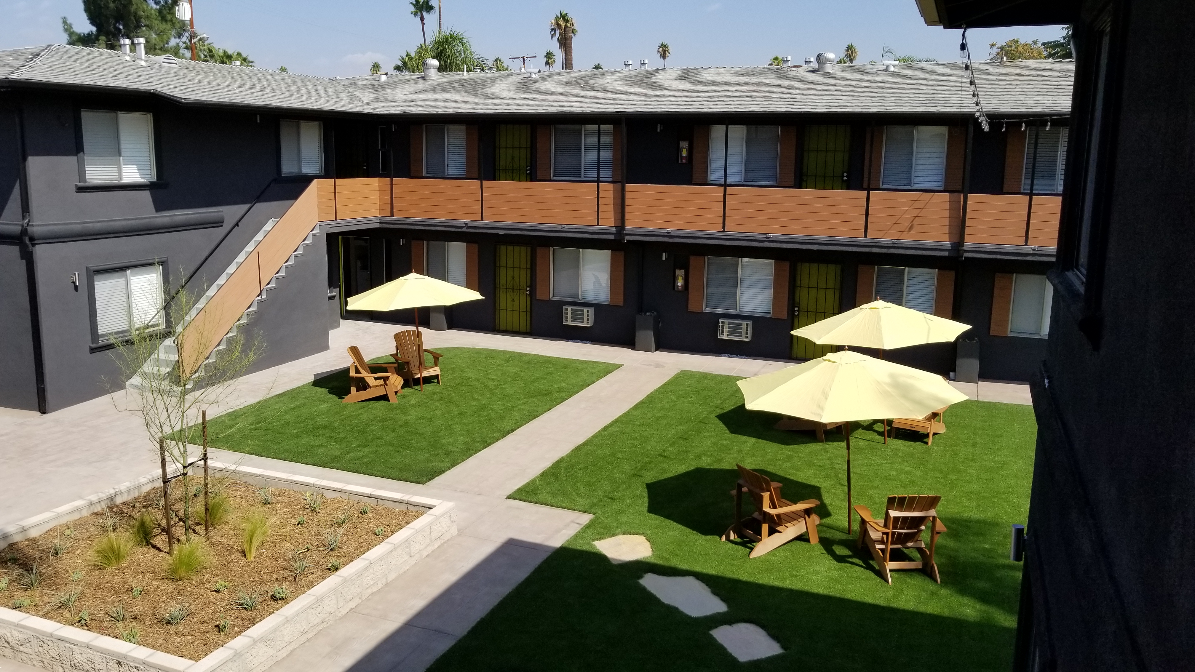 Annex On Chicago UCR Riverside Apartments for Rent