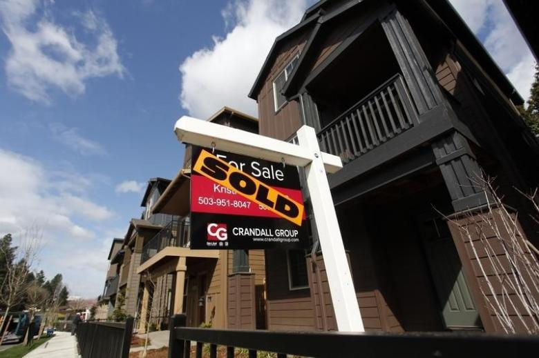 U.S. mortgage activity stabilizes as loan rates slip: MBA - Read More from Reuters