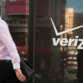 Verizon will now charge more money for in-store activations of new phones