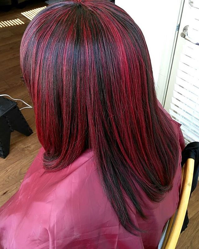 Liz Elegance  Salon_2009 Wesley Chapel Rd.jpg