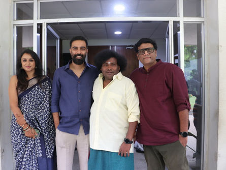 ‘லக்கிமேன்’ படத்தின் பத்திரிக்கையாளர்கள் சந்திப்பில் கலந்துகொண்ட  பட குழுவினரின் படங்கள் !
