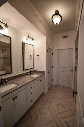 Master bathroom coastal cottage design 