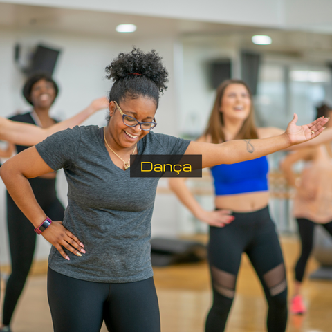 Divirta-se enquanto cuida da saúde com as nossas aulas de dança. Com movimentos animados e cheios de energia, é uma excelente forma de queimar calorias, melhorar a coordenação motora e fortalecer o coração. Além disso, a dança é uma terapia natural para aliviar o stress, melhorar o humor e trazer felicidade ao seu dia.