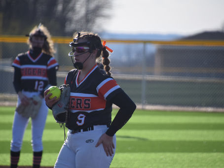 Finn’s home run lifts Illini Bluffs softball to fifth straight state appearance