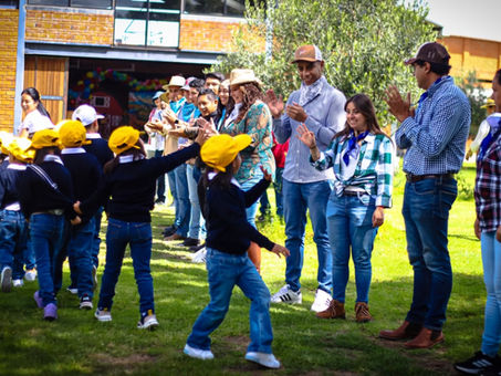 Iniciativa Cadena de Amor del DIF Hidalgo acerca a niñas y niños de atención prioritaria al campo