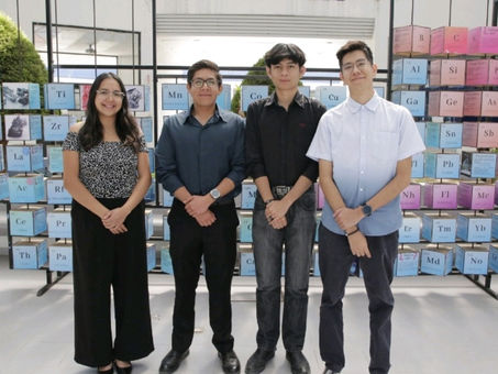 Egresados Garza reciben el Premio Ceneval al Desempeño de Excelencia