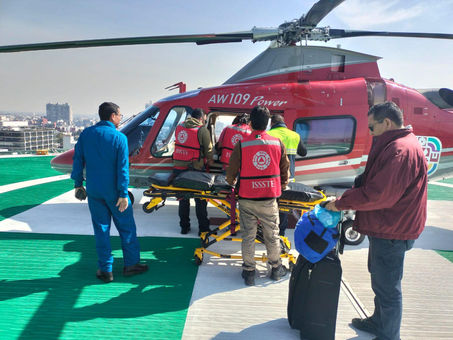 Traslada ISSSTE a paciente de 96 años de Oaxaca a la Ciudad de México vía aérea