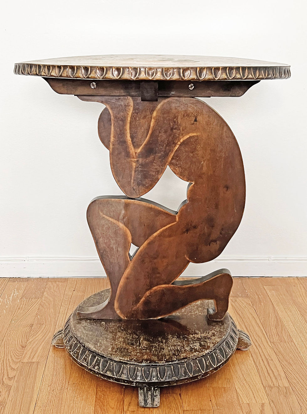 Miniatyrbild: Scandinavian Modern Coffee or Side Table Produced in Sweden, circa 1920 - 1930s