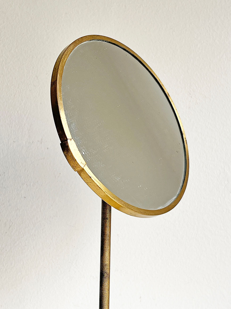 Miniatyrbild: Mid-Century Modern Table Mirror in Brass, circa 1950s