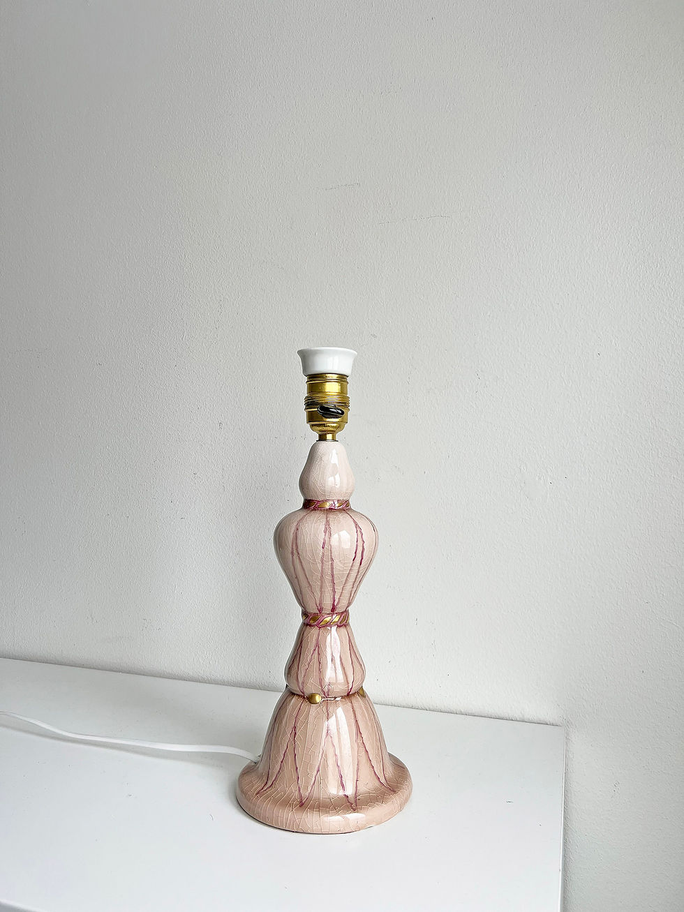 Miniatyrbild: Swedish Grace Pink Ceramic Table Lamp by Louise Adelborg for Rörstrand, Ca1920s