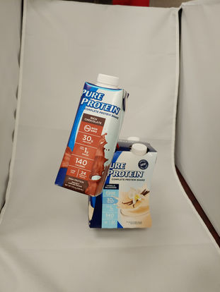 Chocolate and Vanilla Pure Protein drinks