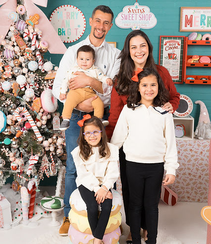 Thais Assis Xmas-30.jpeg