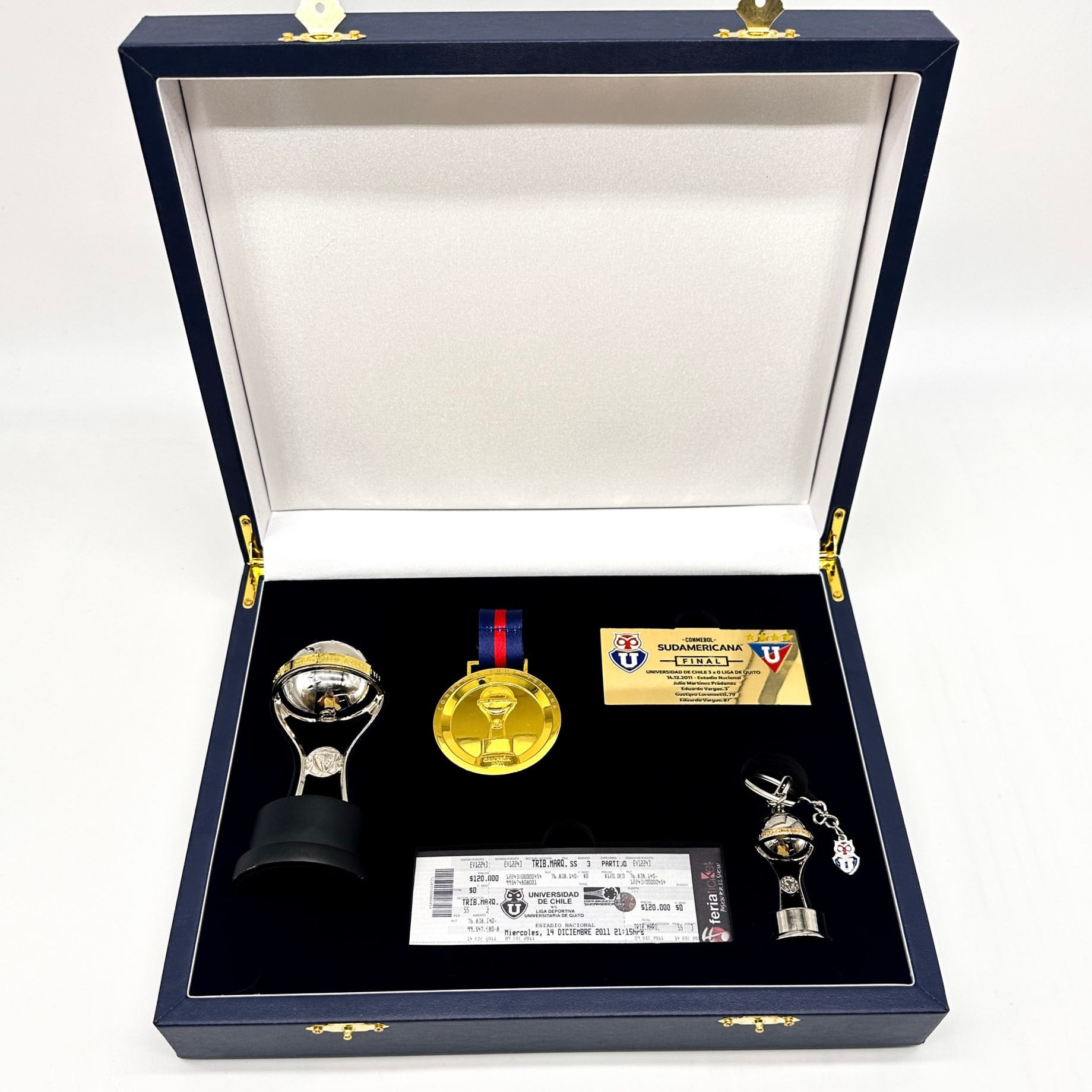 Kit premium Universidad de Chile Copa Sudamericana 2011