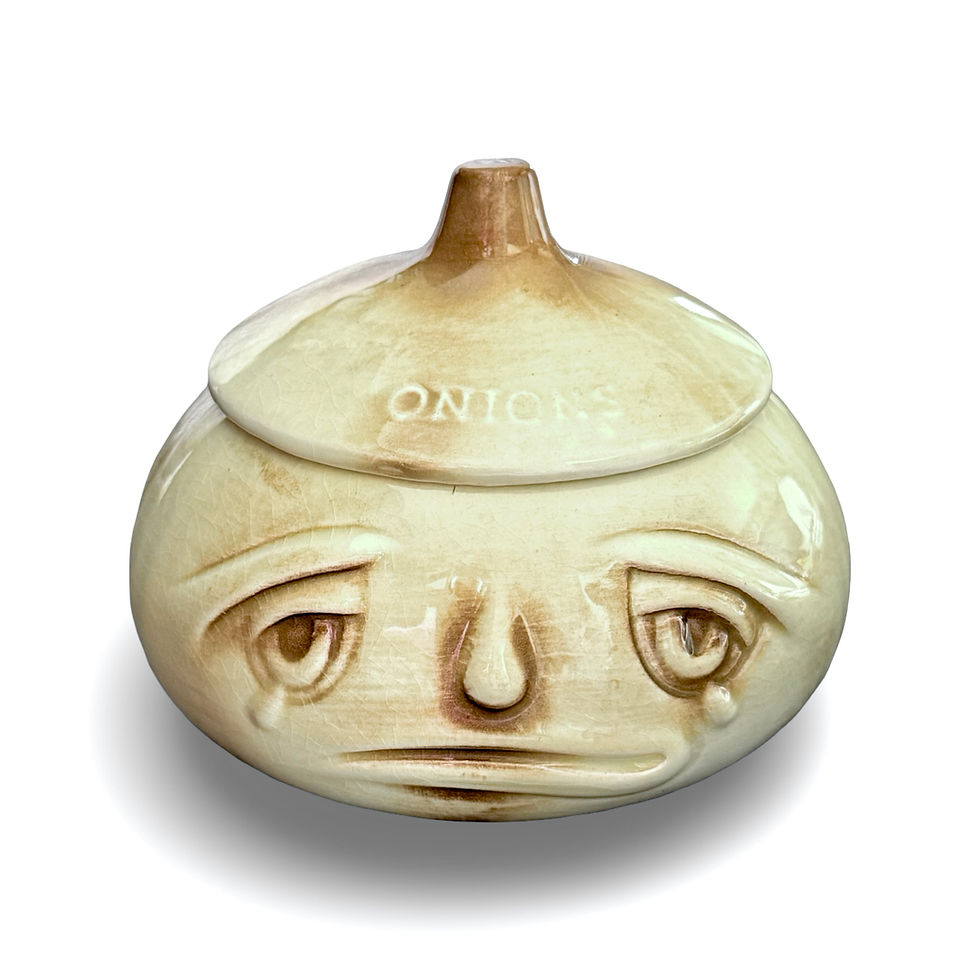 Thumbnail: A classic vintage Sylvac ‘Crying Onion’ pot
