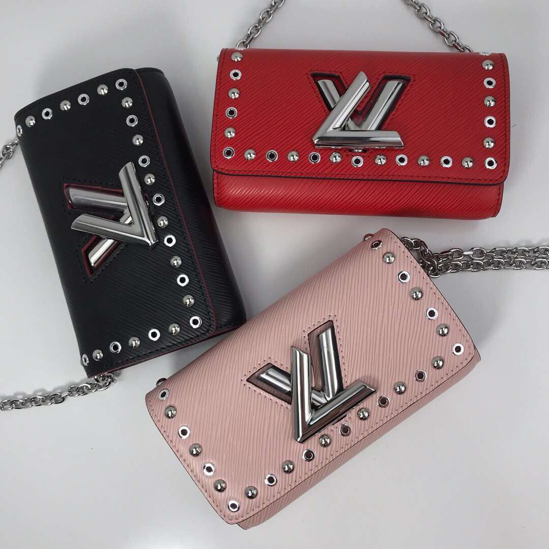 LV TWIST CHAIN WALLET M62306

