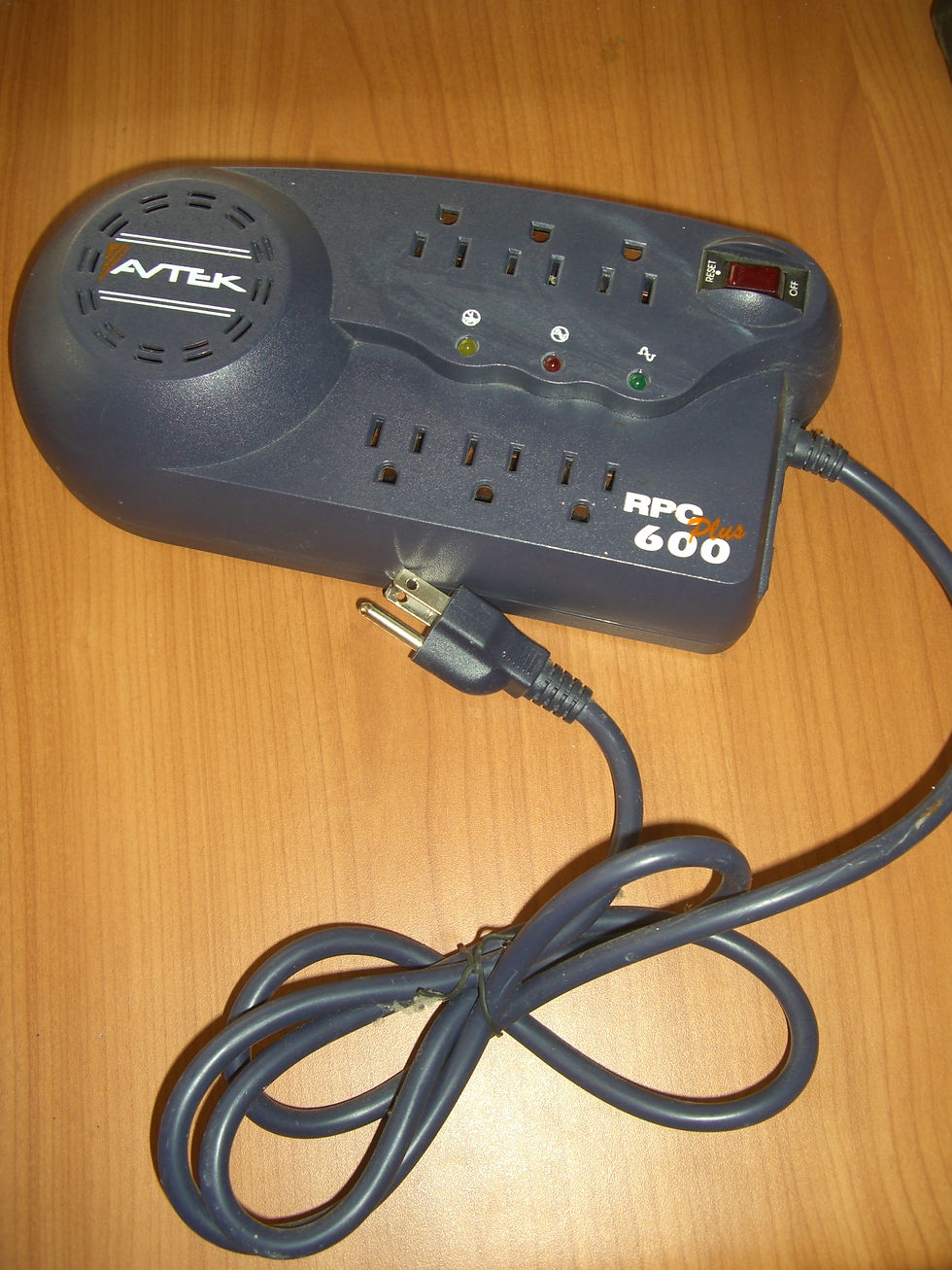 Regulador de voltaje Avtek Plus 600