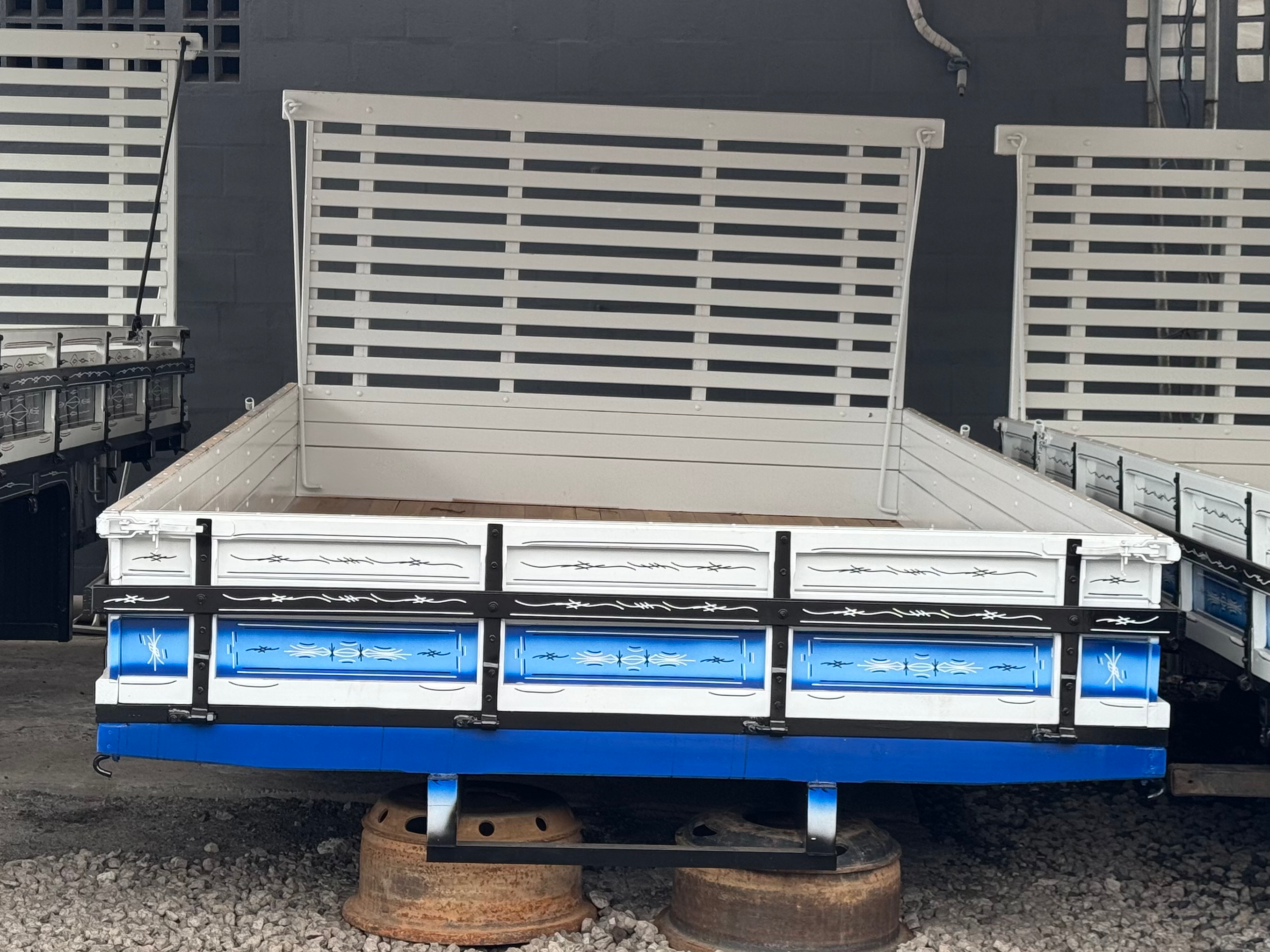 Carroceria 3/4 4,00m NOVA