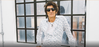 Ronnie Wood fala sobre pinturas, Elvis, No Filter e novo álbum dos Stones