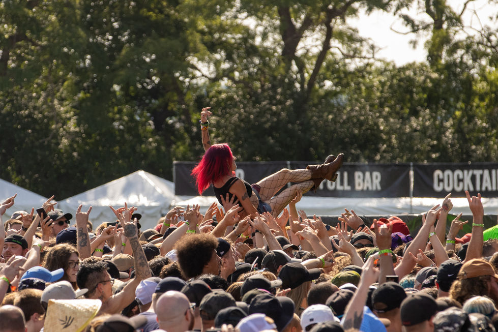 MarkFrahn_FarSurf20_@beyondthebarrier.pa