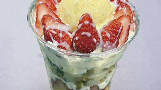 フレッシュいちごのれんにゅうパフェ