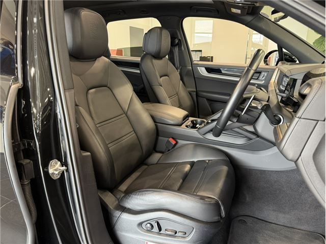 Thumbnail: PORSCHE CAYENNE 3.0 FACELIFT [UNREGISTERED]