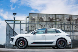 Macan GTS