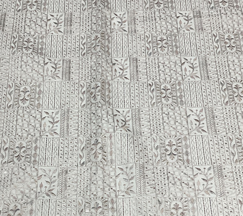 サムネイル： 【サリー刺繍生地A03】ホワイト