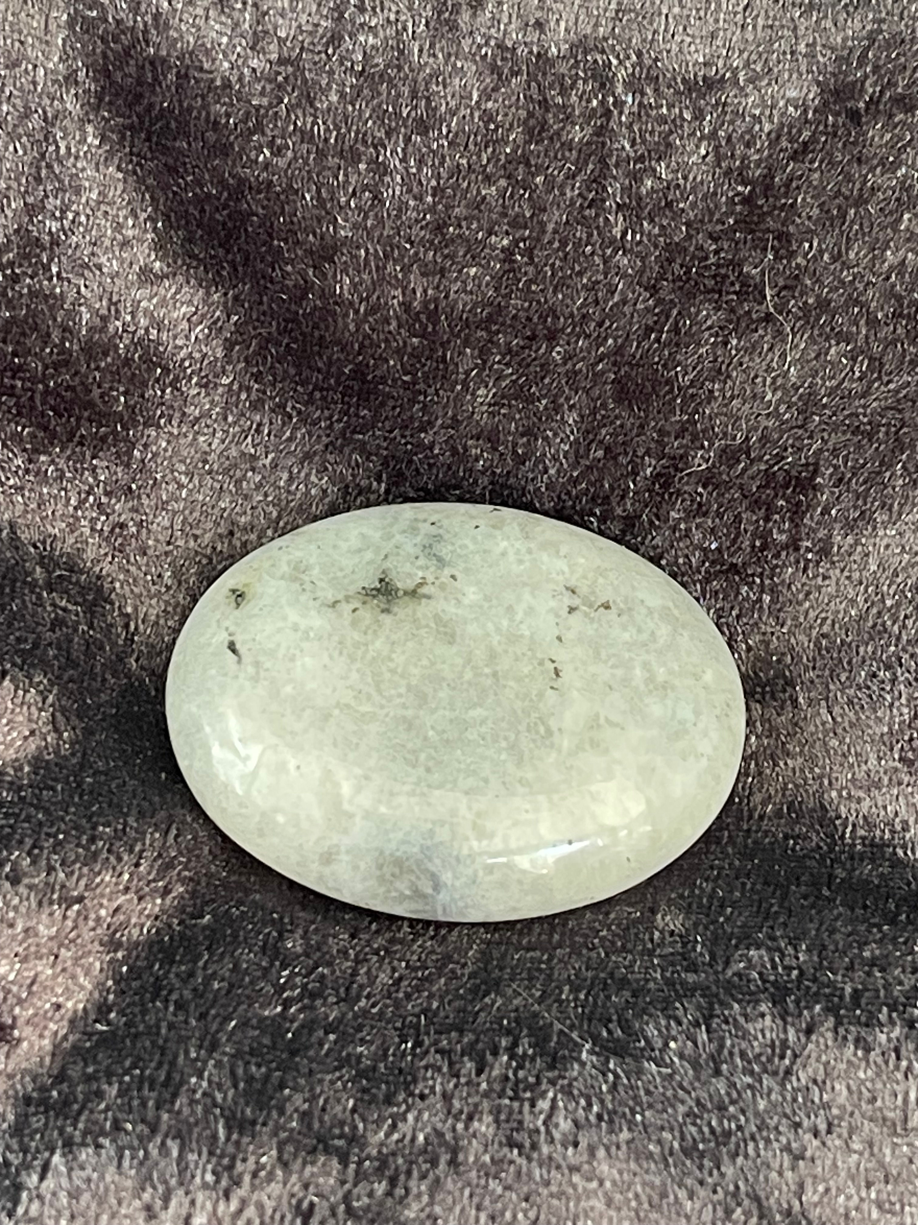 Moonstone Palm Stone
