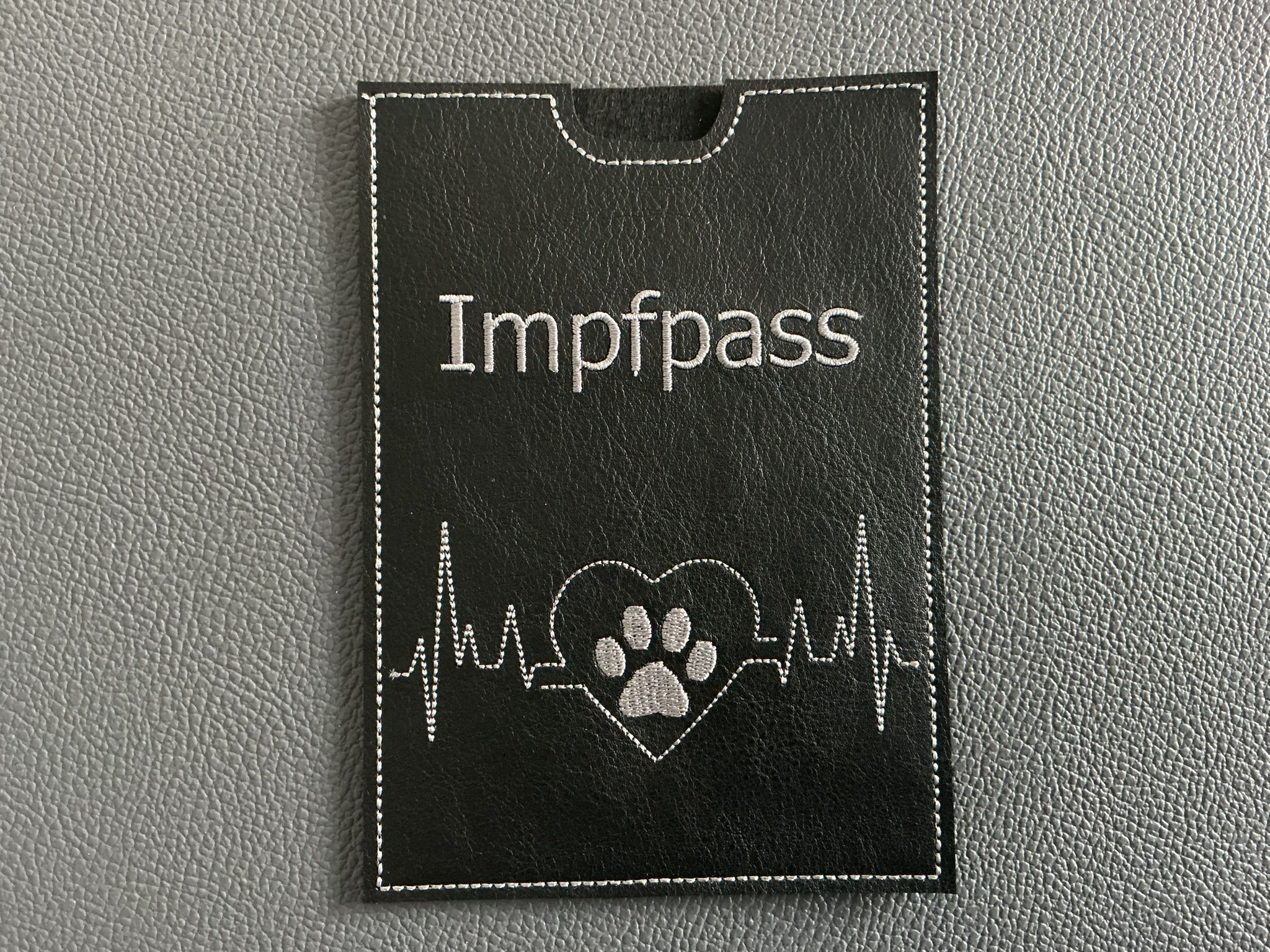 EU- Heimtierausweishülle