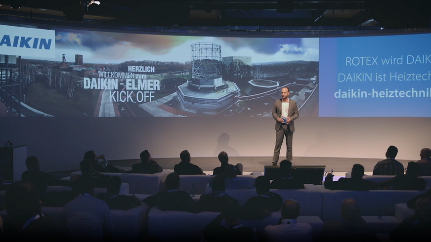 Felix Schlebusch moderiert Daikin Kick-Off Veranstaltung vor großem Publikum