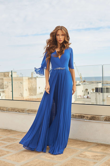 CBi021 royal 2_BD.jpg