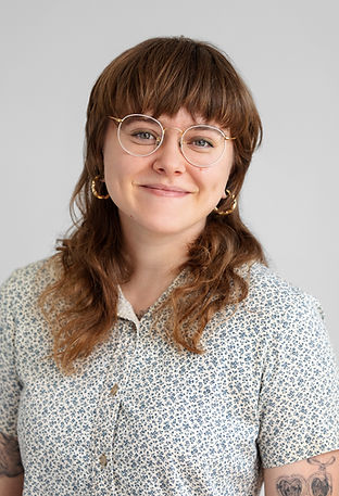 Headshot Oberlin 2 (age 25).jpg