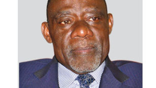 Hon. Jean Bernard NDONGO ESSOMBA :  la marche vers l'éternité du roi de la fève .