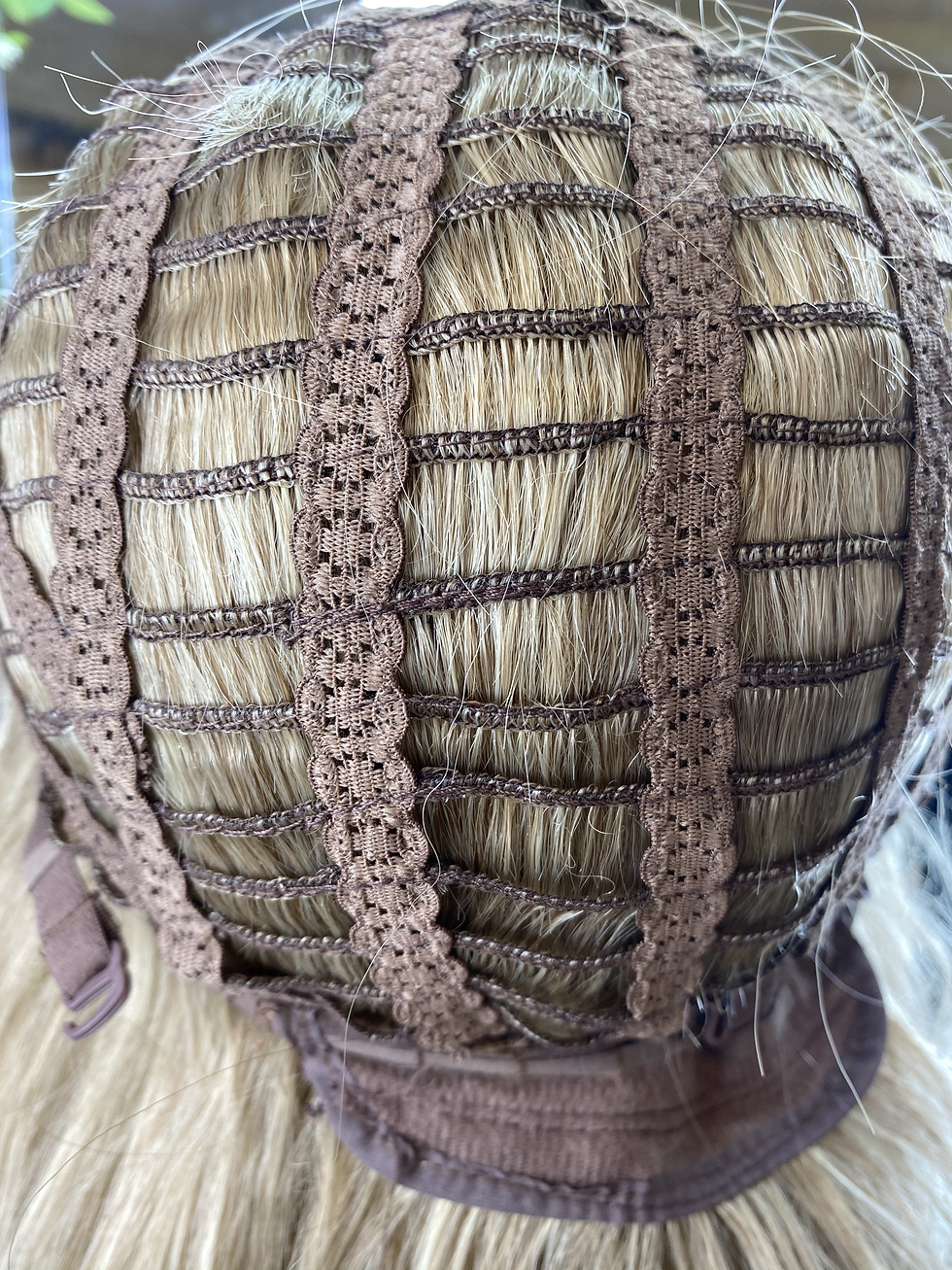 Miniatura: Baby blonde wavy fibre wig with fringe