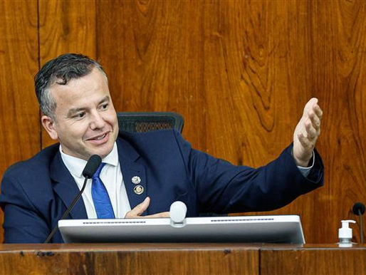 Deputado Tiago Cadó