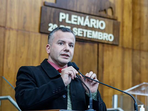 Deputado Tiado Cadó