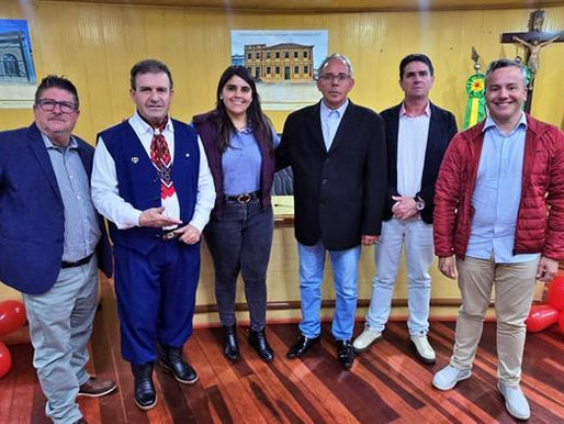 Deputado Pompeo de Mattos e Tiago Cadó com Vereadores de São Gabriel