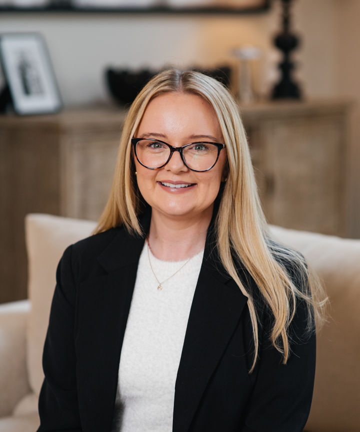 Megan Roberts_Headshots_Web Res-11_edited.jpg