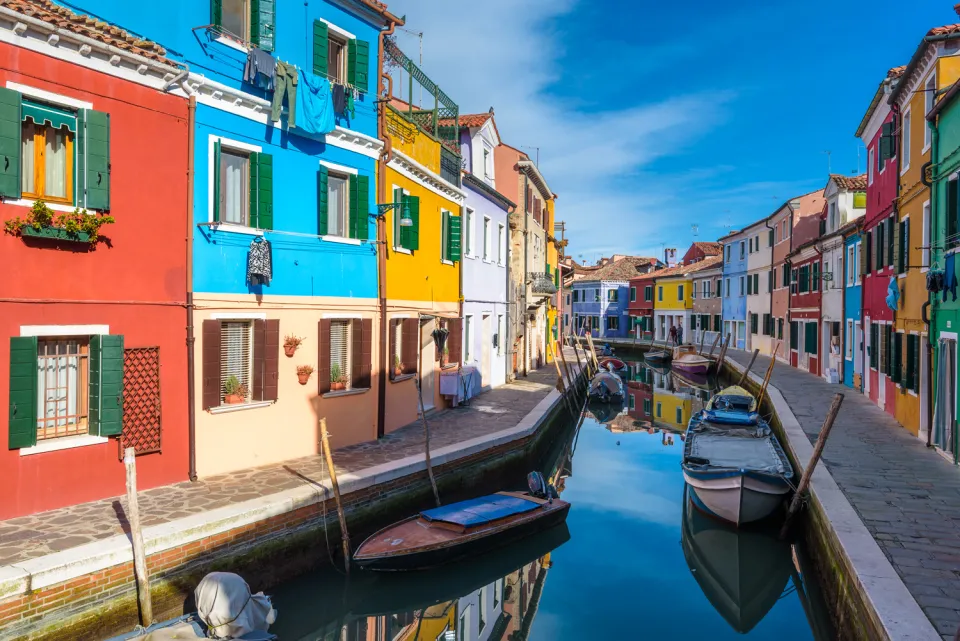burano-visitare-isole-laguna-venezia-case-colorate.webp