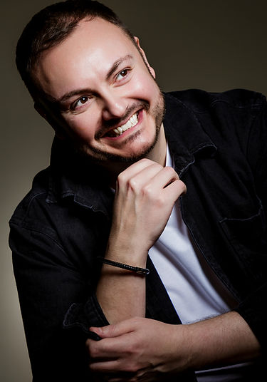 Stuart James-Foy, Spiritual Life and Business Coach, Psychic Medium, Multidimensional Healer and Award-Winning Author