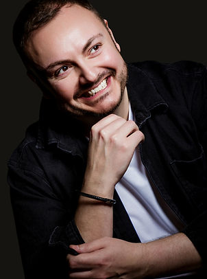 Stuart James-Foy, psychic medium, multi-award-winning-author, Spiritual mentor