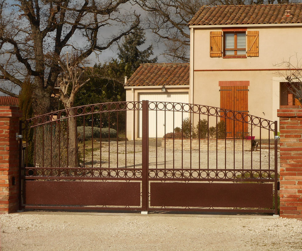 CRÉATION UNIQUE